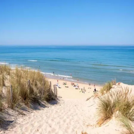 With A Fire Place At 2 Km From Sea * Lacanau