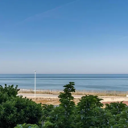 Villa With A Fire Place At 2 Km From Sea Lacanau